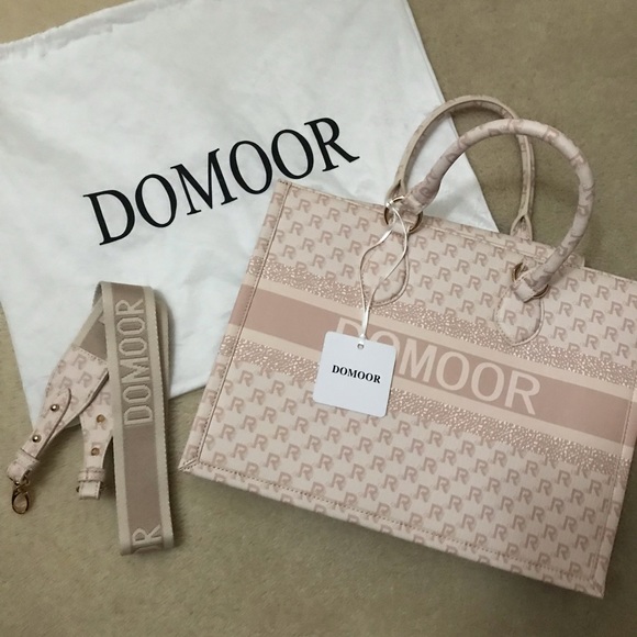 DOMOOR designer tote bag. NWT. Includes cover bag and strap. - Picture 2 of 6